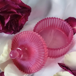 Pink Opal Vintage Style Resin Trinket Box, Jewelry Box, Gift Box, Trinket Box, Ring Box, Handmade Gift for Family or Friend, Cute home Decor